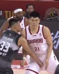 8868体育-拳击刘传兴下体 官方：曾繁日停赛2场&amp;罚款10万元